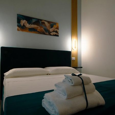 La Reggia Della Duchesca Hotel Napels Buitenkant foto